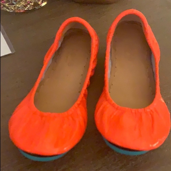 orange tieks